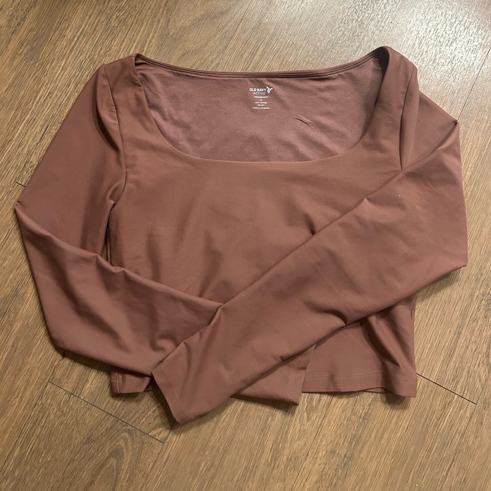 Old Navy brown long sleeve workout crop top with built in bra